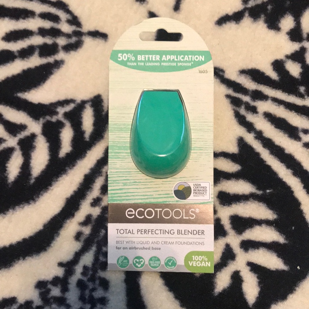 Makeup applicator